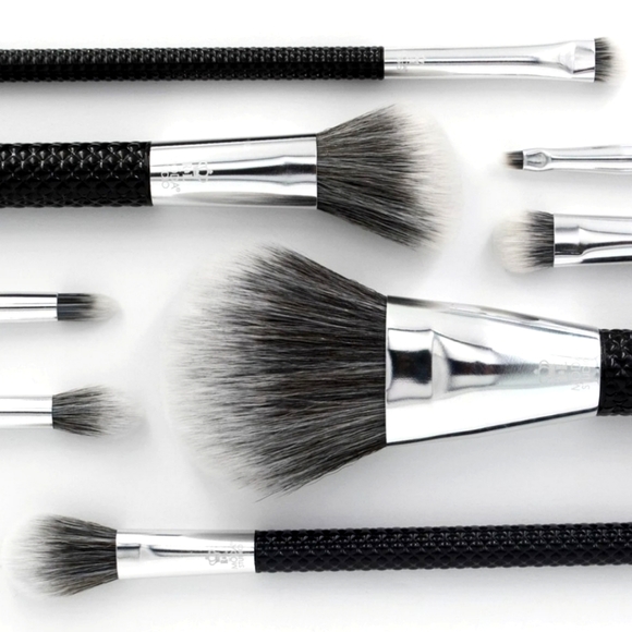 NWT MODA Studio 8 PC Glam Brush Set- Bran New - Picture 3 of 9